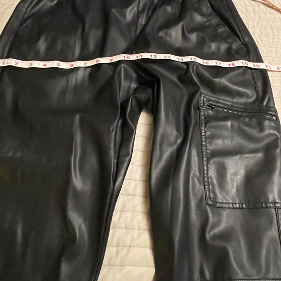 Karl Lagerfeld size M black pleather sweat pants - Picture 4 of 12